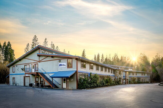 Plus de détails pour 870 Gold Flat Rd, Nevada City, CA - Local d'activités à louer
