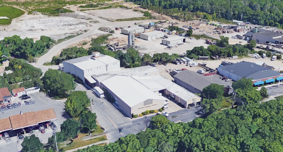 342 Montauk Hwy, Wainscott, NY for lease - Aerial - Image 2 of 7