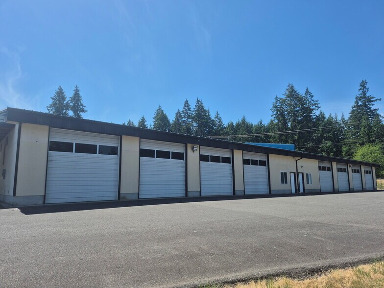 3210 234th St E, Spanaway, WA à louer - Photo du bâtiment - Image 3 de 11