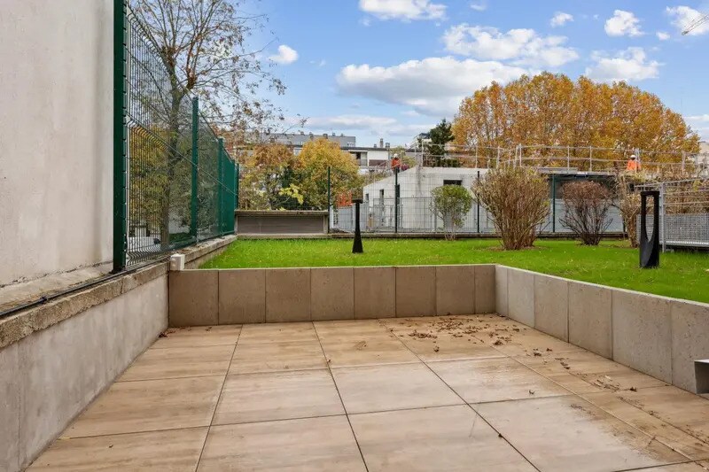 Office in Boulogne-Billancourt for lease - Building Photo - Image 2 of 14