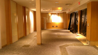 2086 Newpark Mall, Newark, CA à louer Photo intérieure- Image 1 de 1