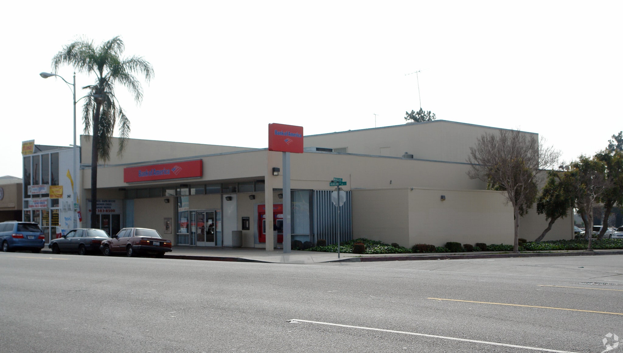245 E Highland Ave, San Bernardino, CA à vendre Photo du bâtiment- Image 1 de 5