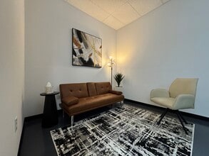 290 NW Nicholas Pky, Cape Coral, FL for lease Interior Photo- Image 1 of 2