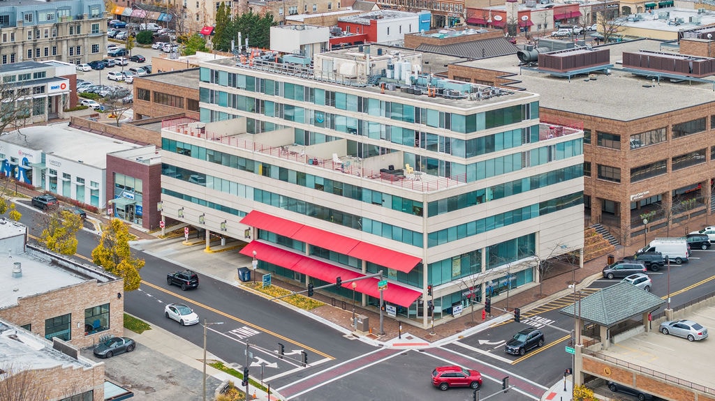 1770 First St, Highland Park, IL for lease Building Photo- Image 1 of 11