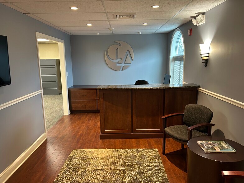 344 N Main St, Marlborough, CT à vendre - Photo intérieure - Image 2 de 4