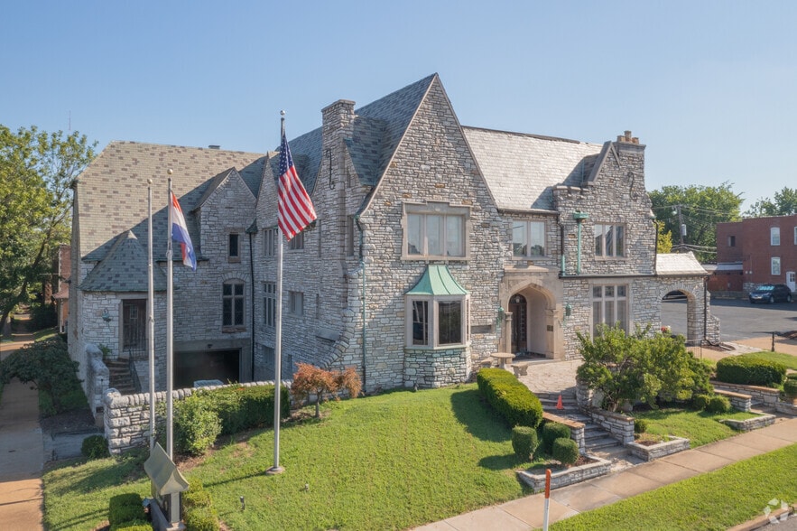 6633 Clayton Rd, Clayton, MO for lease - Building Photo - Image 2 of 10