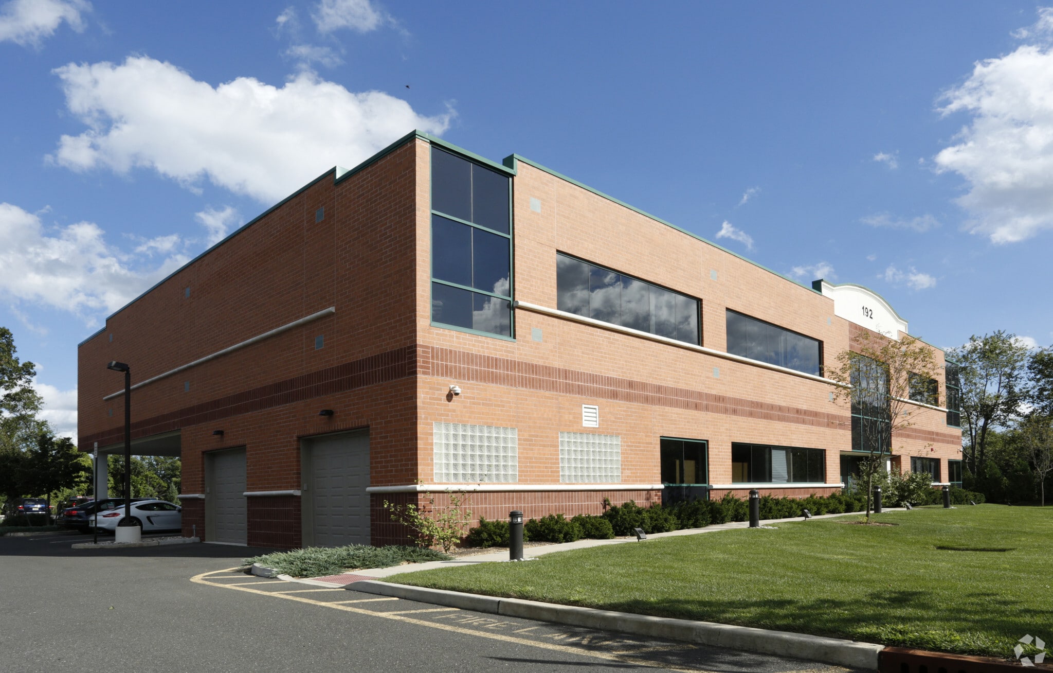 192 Summerhill Rd, East Brunswick, NJ for lease Primary Photo- Image 1 of 12