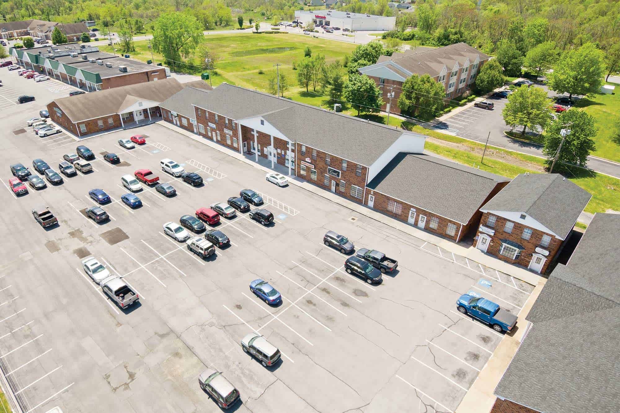 115 Aikens Center, Martinsburg, WV à louer Photo du bâtiment- Image 1 de 4