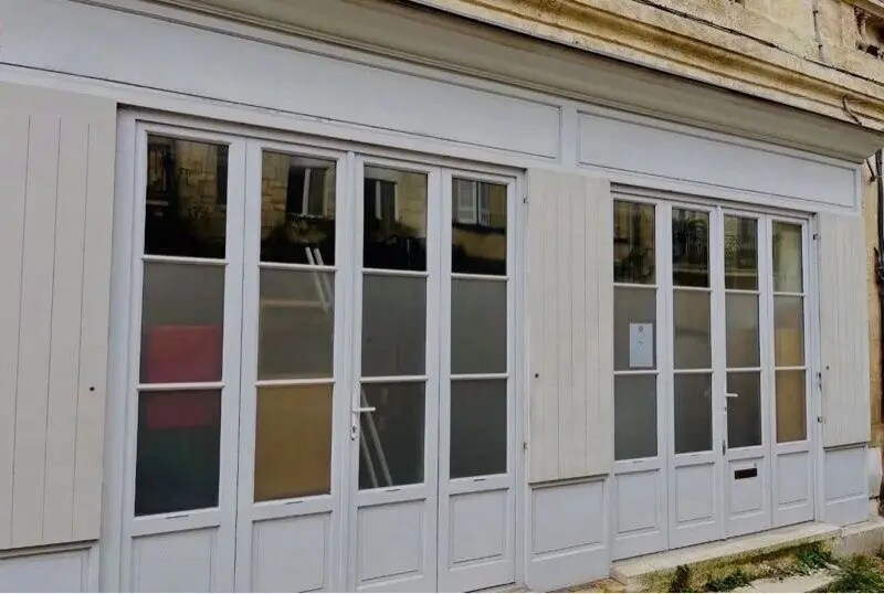 Flex in Bordeaux for lease Building Photo- Image 1 of 4