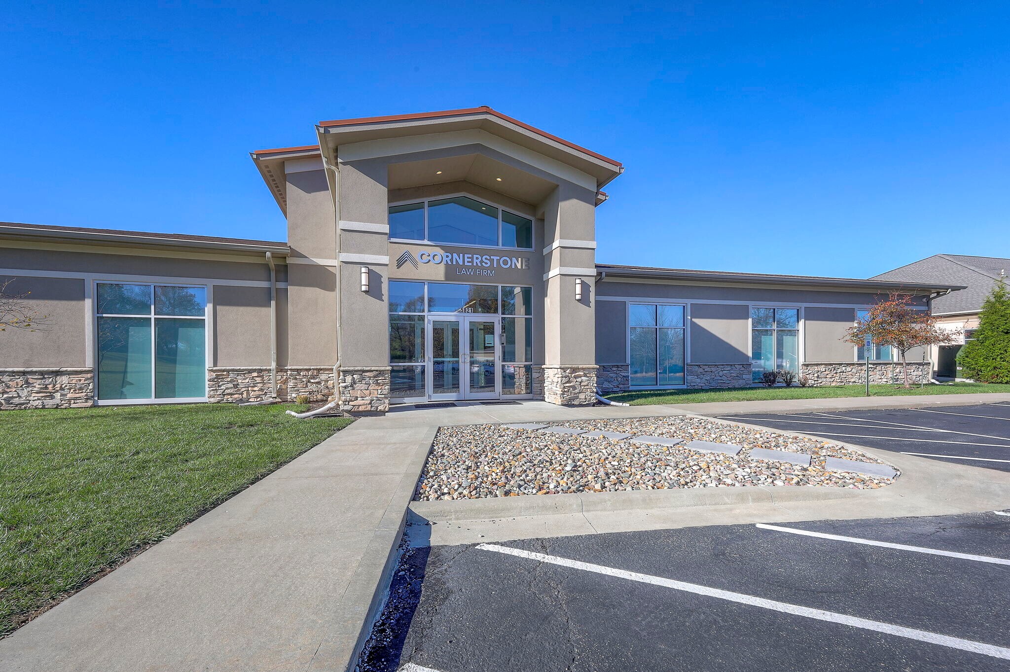 5821 NW 72nd St, Kansas City, MO à vendre Photo du bâtiment- Image 1 de 1