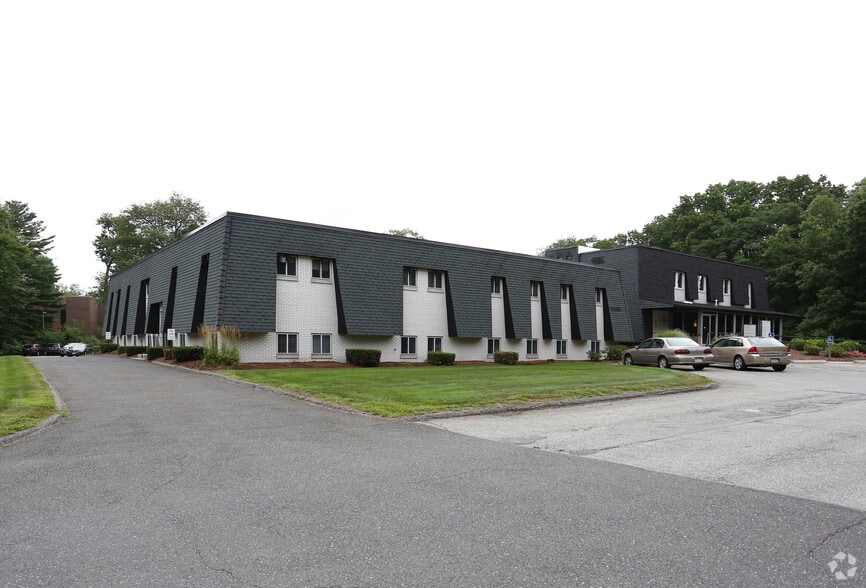123 Dwight Rd, Longmeadow, MA for lease - Primary Photo - Image 1 of 9