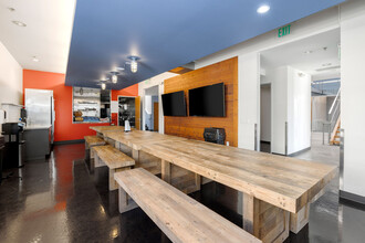 1104 Highland Ave, Manhattan Beach, CA for sale Building Photo- Image 1 of 4