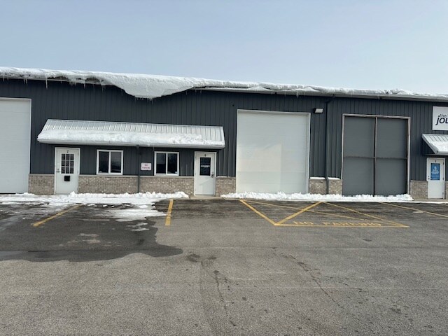 1303 S Schoolhouse Rd, New Lenox, IL à louer - Photo du bâtiment - Image 1 de 10