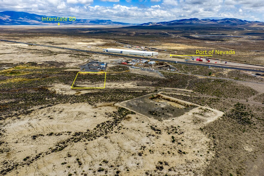16978 Renewable Way, Hazen, NV à vendre - Photo du bâtiment - Image 1 de 8