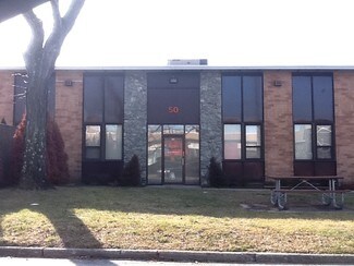 Plus de détails pour 50 Schmitt Blvd, Farmingdale, NY - Industriel à louer