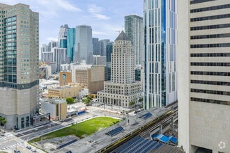 73 W Flagler St, Miami, FL - Aerial map view