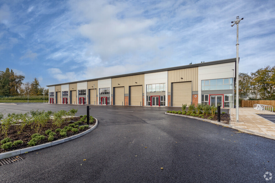 Queensway, Telford for lease - Building Photo - Image 2 of 5