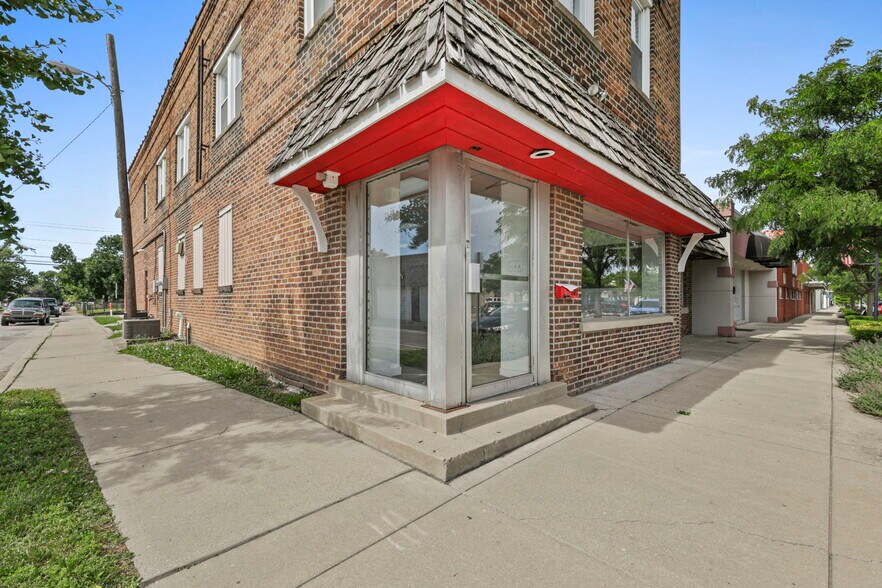 201 Main St, Beech Grove, IN à vendre - Photo du bâtiment - Image 1 de 20