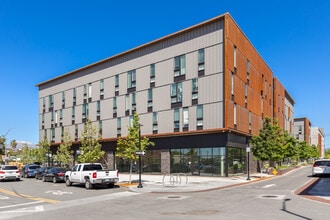 1575-1595 California St, Redding, CA for lease Building Photo- Image 2 of 14