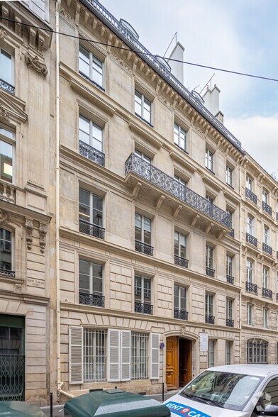 22 Rue Chauchat, Paris for lease - Building Photo - Image 3 of 3