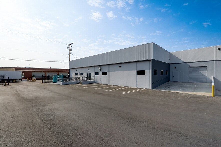 4519 Everett Ave, Vernon, CA à louer - Photo du bâtiment - Image 3 de 8
