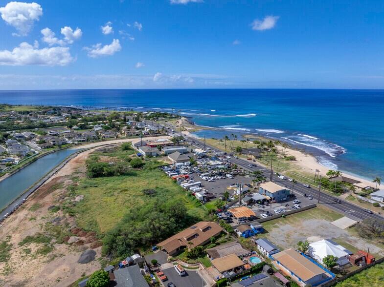 87-718 Farrington Hwy, Waianae, HI à vendre - Photo du bâtiment - Image 3 de 7