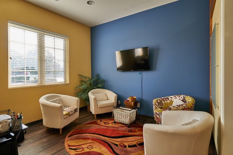 5031 Forest Dr, New Albany, OH à vendre - Photo du bâtiment - Image 2 de 32