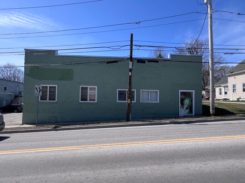 7 Pine St, Rutland, VT à louer - Photo du bâtiment - Image 3 de 5