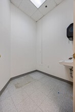 200-12 44th Ave, Bayside, NY for lease Interior Photo- Image 2 of 5