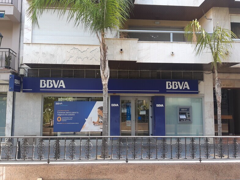 Plaza de la Constitución, 12, Fuengirola, Málaga for lease - Primary Photo - Image 1 of 3