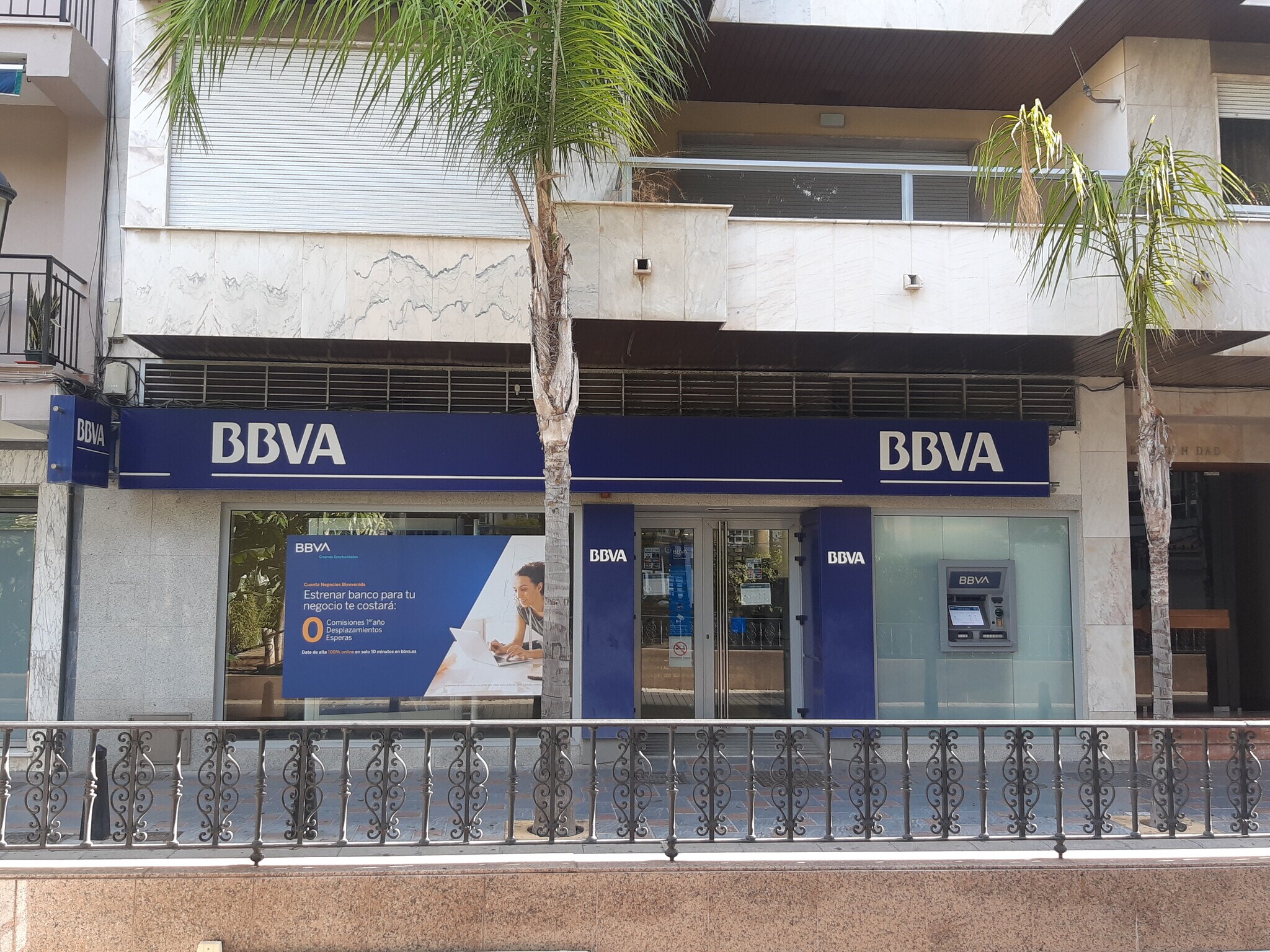 Plaza de la Constitución, 12, Fuengirola, Málaga for lease Primary Photo- Image 1 of 4