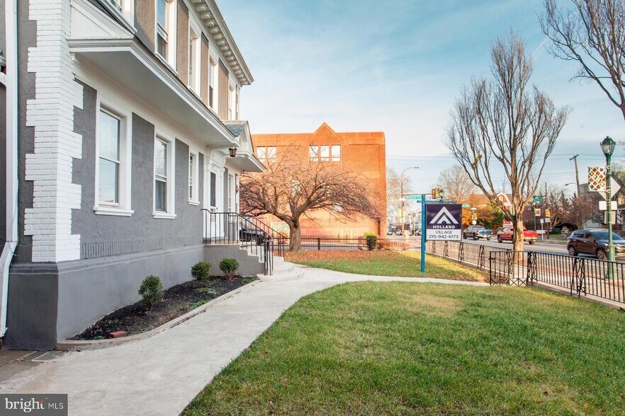 6948 Torresdale Ave, Philadelphia, PA à louer - Photo du bâtiment - Image 3 de 15