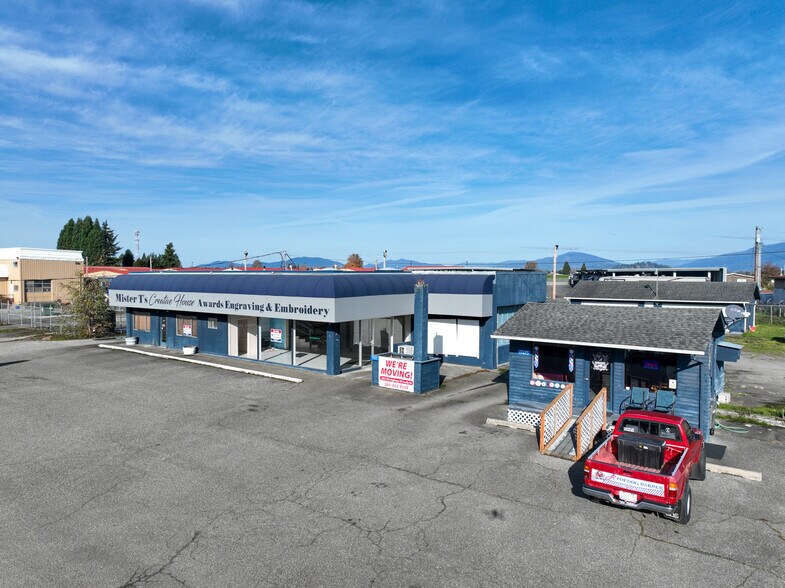 17691 State Route 536, Mount Vernon, WA à louer - Photo principale - Image 1 de 31