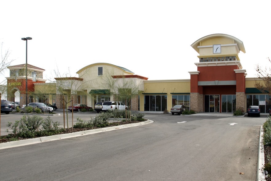 10th St W, Lancaster, CA for lease - Primary Photo - Image 2 of 8