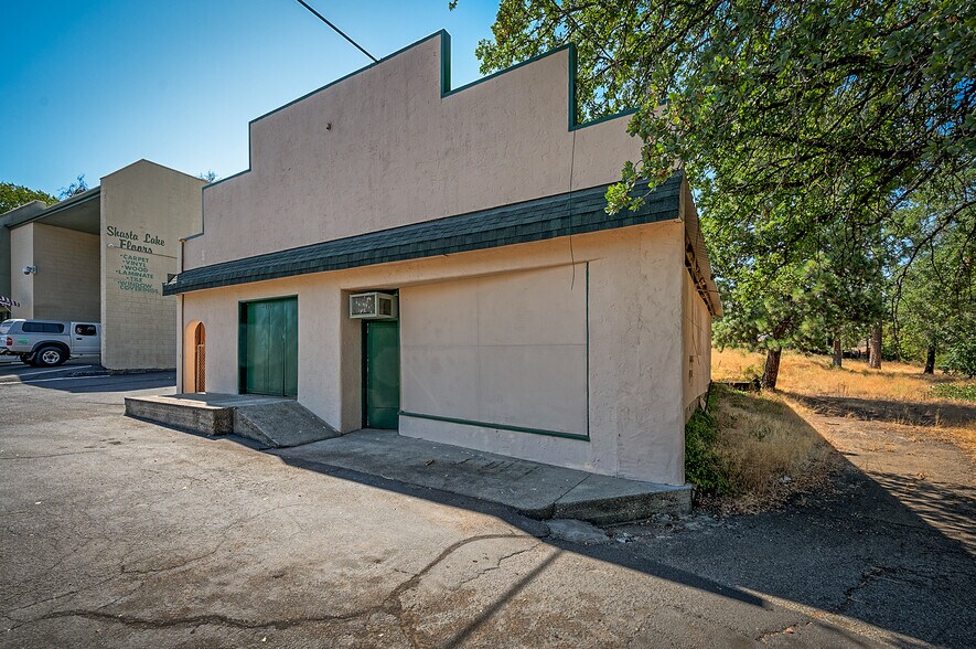 4016 Shasta Dam Blvd, Shasta Lake, CA à vendre - Photo du bâtiment - Image 2 de 12