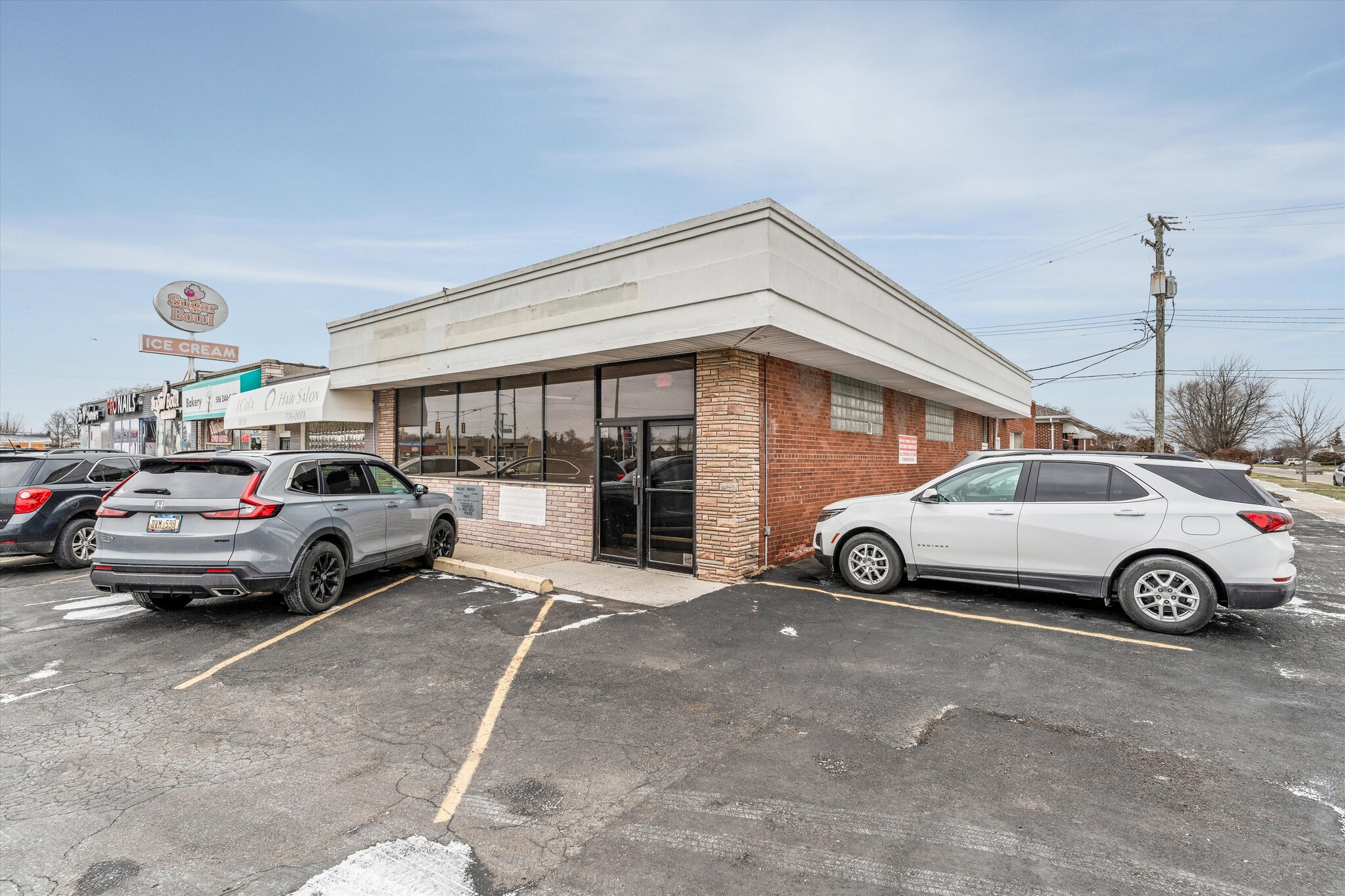 18703 E 10 Mile Rd, Roseville, MI for lease Primary Photo- Image 1 of 14