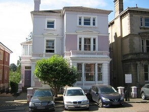 1 Lonsdale Gdns, Tunbridge Wells for lease Building Photo- Image 1 of 2