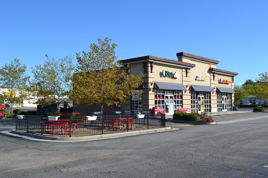 2300-2332 W Mercury Blvd, Hampton, VA à louer - Photo du bâtiment - Image 3 de 13