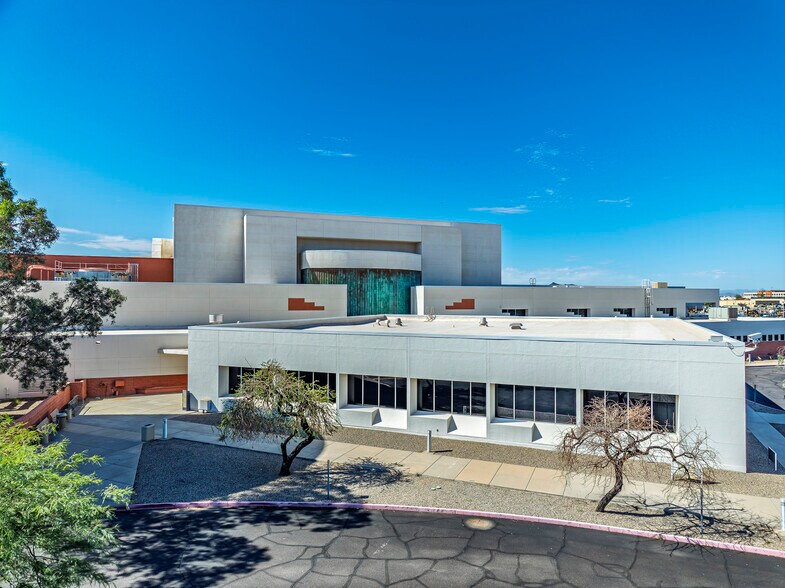 22600 N 19th Ave, Phoenix, AZ à vendre - Photo du bâtiment - Image 2 de 12