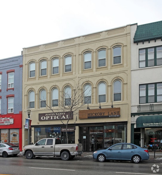 13-15 King St W, Bowmanville, ON for sale - Primary Photo - Image 1 of 1