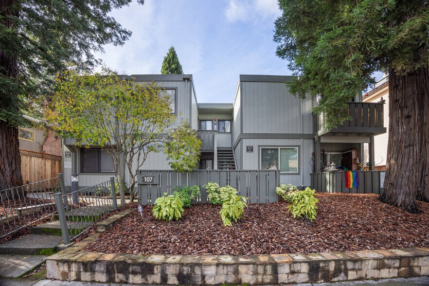 107 Marin St, San Rafael, CA à vendre - Photo principale - Image 1 de 13
