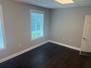 8050 Corporate Center Dr, Charlotte, NC for lease Interior Photo- Image 2 of 3