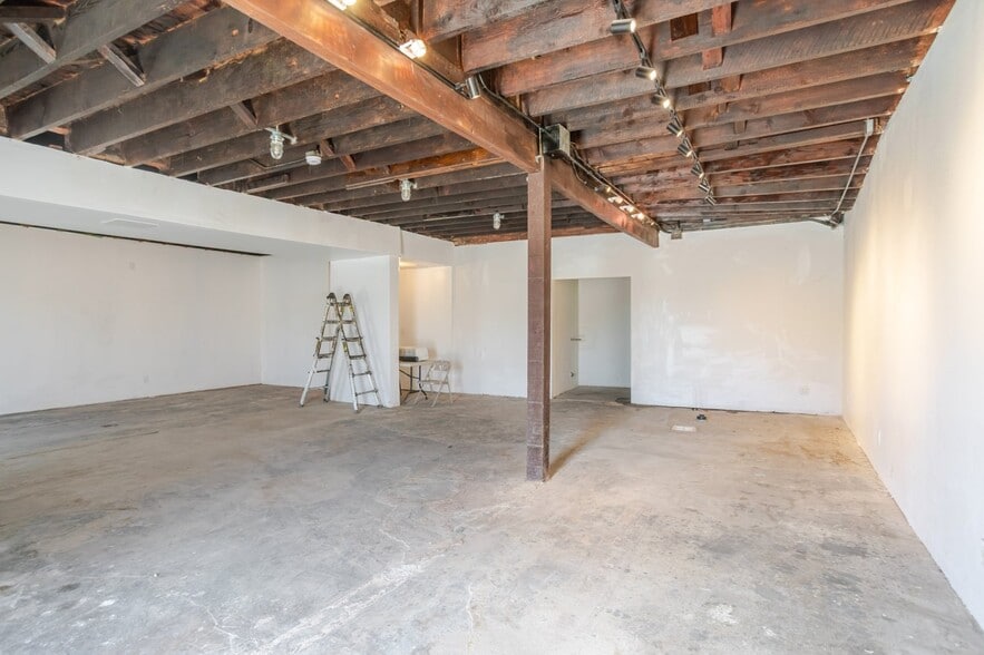 1323-1325 Broadway, Los Angeles, CA for sale - Building Photo - Image 3 of 19