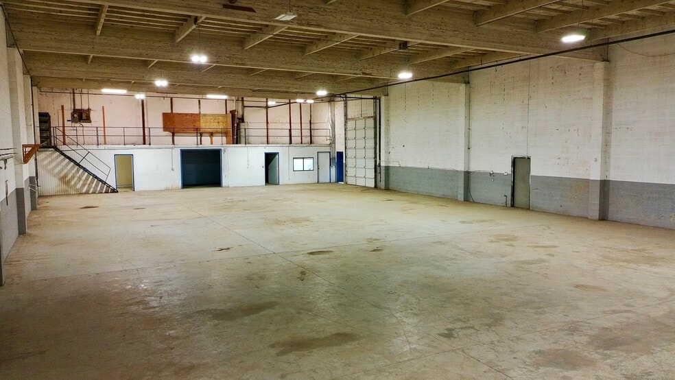251 NE Kilpatrick St, Portland, OR for lease - Building Photo - Image 3 of 5