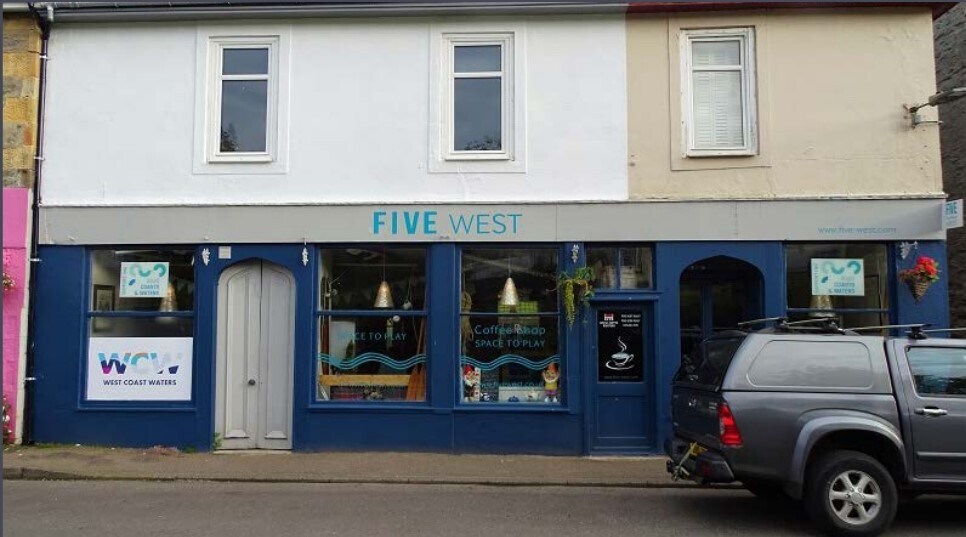 Main St, Tighnabruaich à vendre - Photo du bâtiment - Image 1 de 7