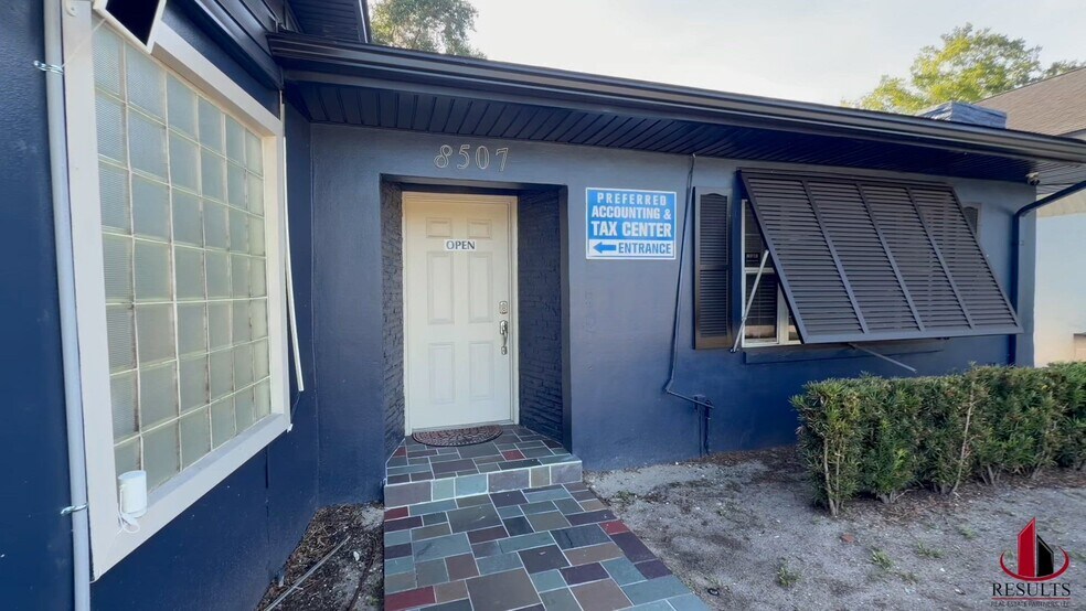 8507 Forest City Rd, Orlando, FL à vendre - Vidéo sur l’inscription commerciale - Image 2 de 11