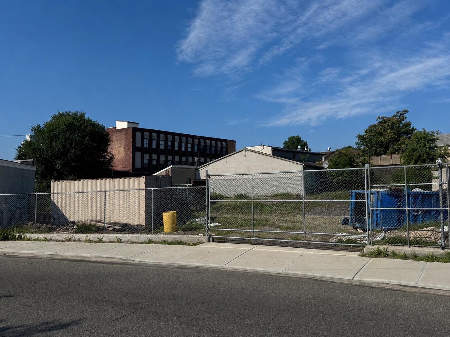 560-568 E 18th st, Paterson, NJ à louer Photo principale- Image 1 de 10