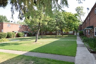 Plus de détails pour 1724 Taylor Rd, East Cleveland, OH - Multi-résidentiel à vendre