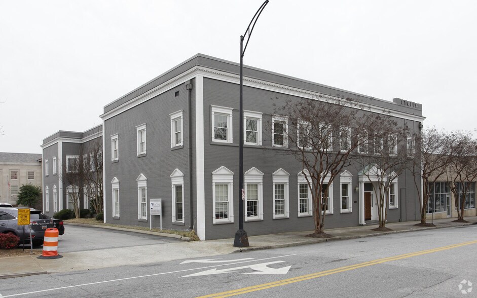 330 E coffee St, Greenville, SC à louer - Photo du bâtiment - Image 3 de 21
