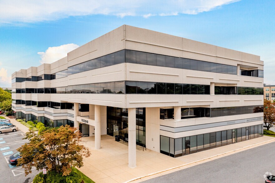 15200 Shady Grove Rd, Rockville, MD à louer - Photo du bâtiment - Image 1 de 6